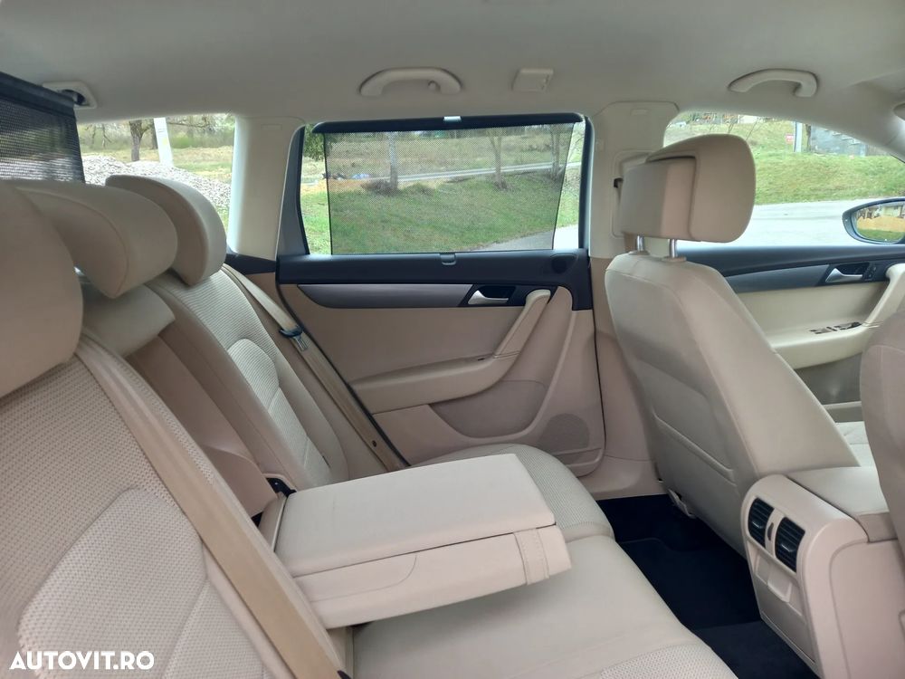 Volkswagen Passat 1.6 TDI DPF BlueMotion Technology Highline - 8