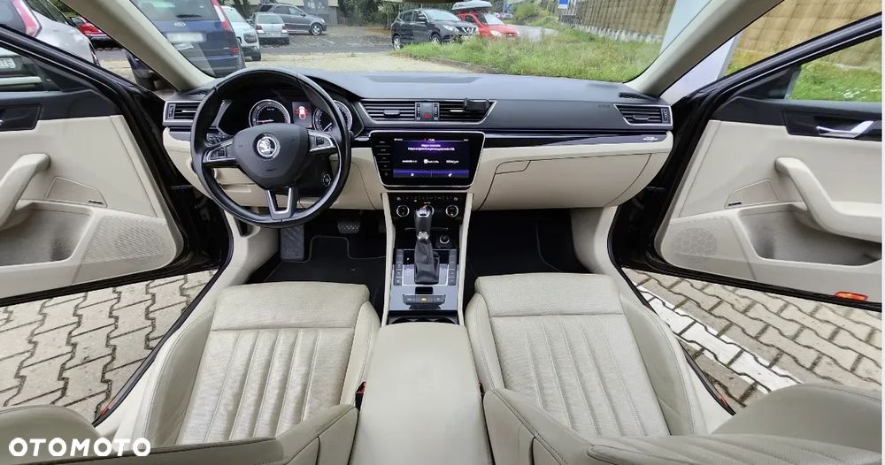 Skoda Superb 2.0 TDI 4x4 L&K DSG - 2