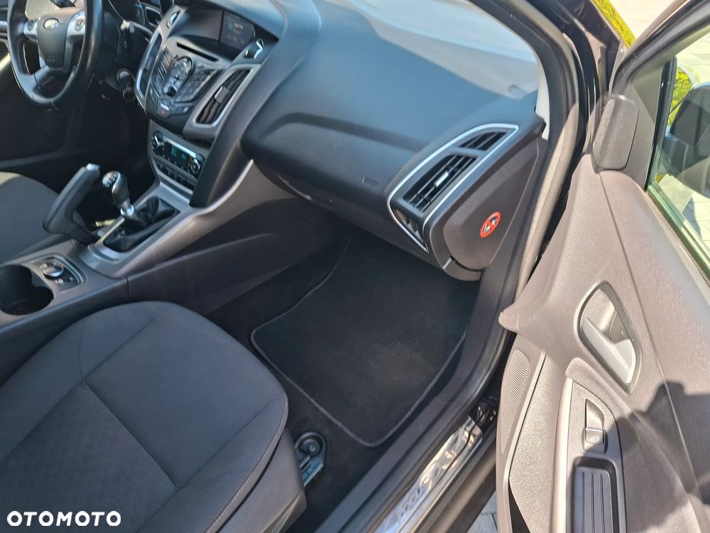 Ford Focus 1.6 TDCi DPF Start-Stopp-System SYNC Edition - 12