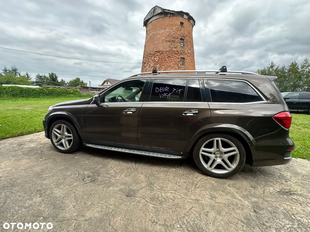 Mercedes-Benz GL 500 4-Matic - 17