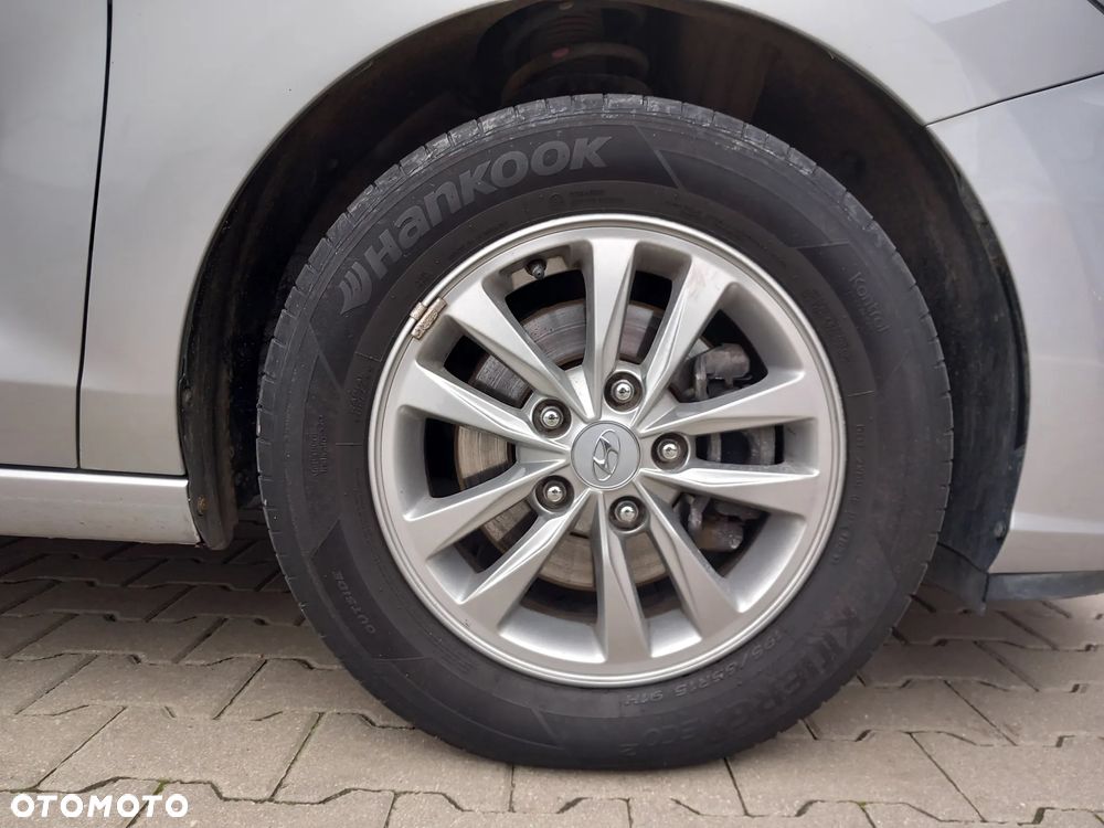 Hyundai i30 1.5 DPI Modern - 26