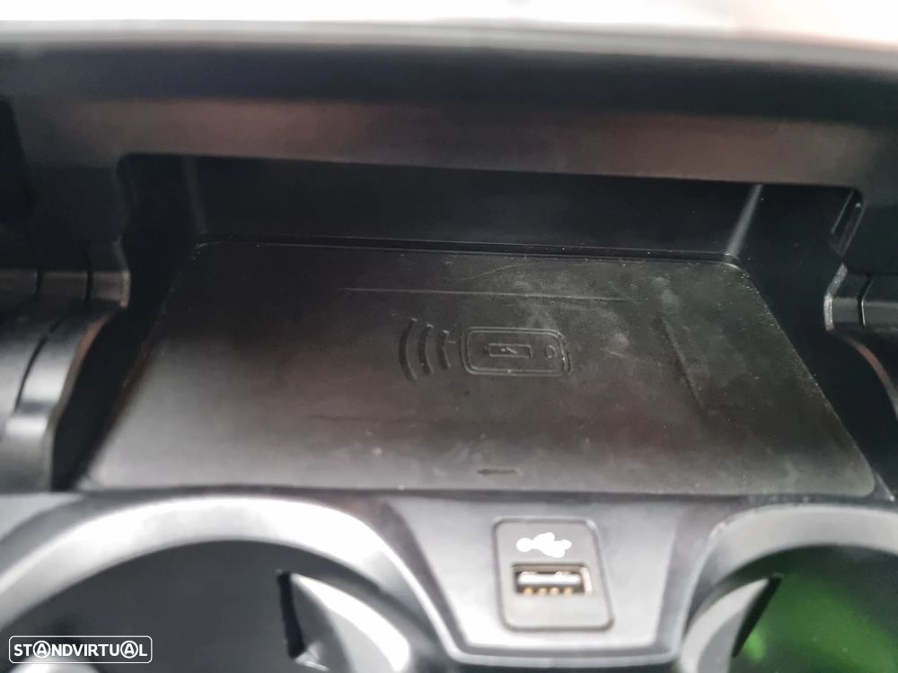 BMW M4 Competition M xDrive - 39