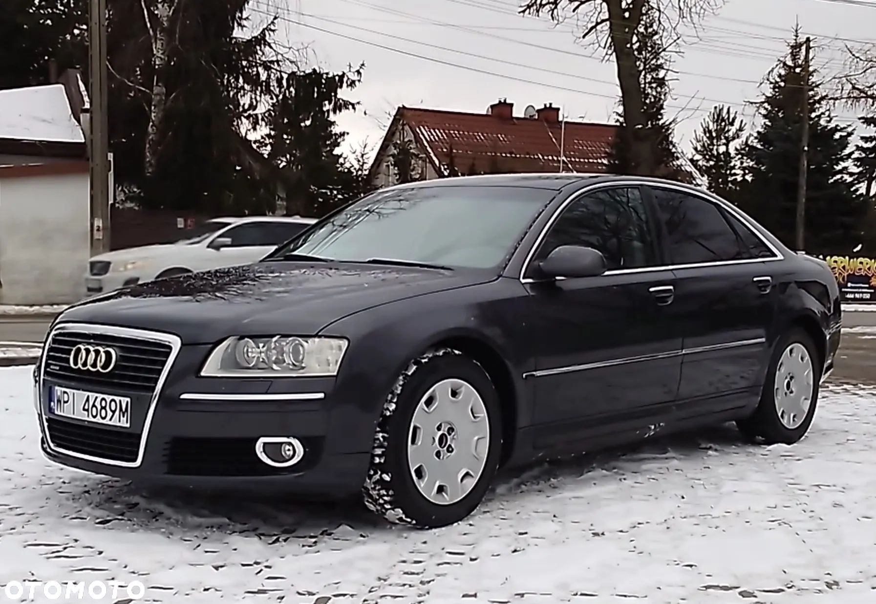 Audi A8 4.2 FSI Quattro - 1