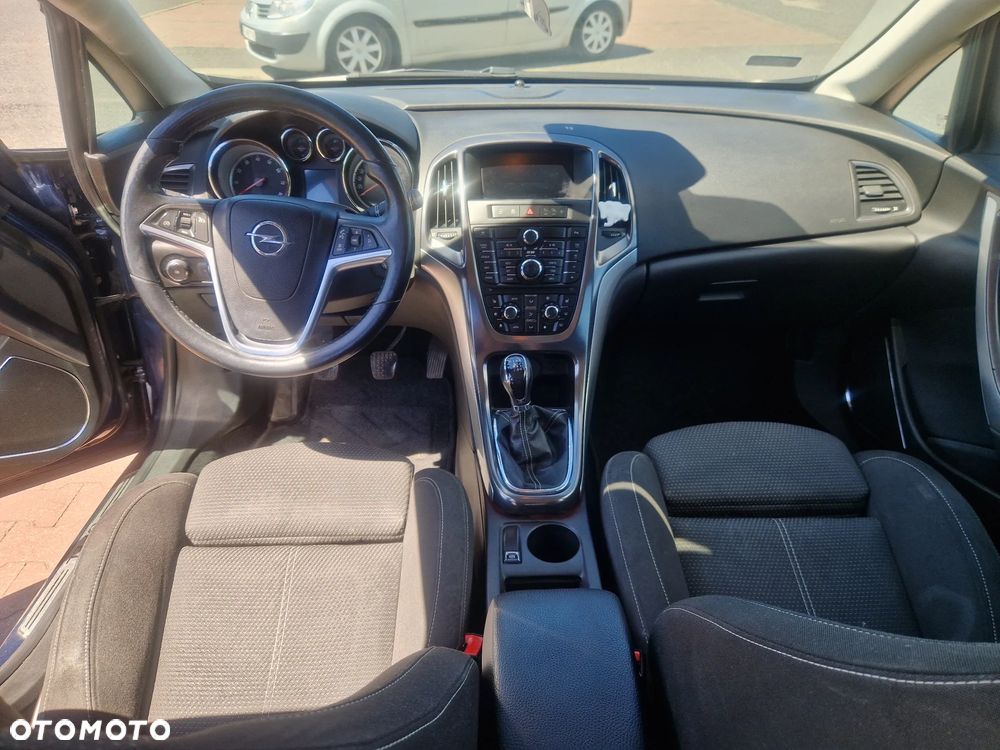 Opel Astra 1.4 T Cosmo - 7