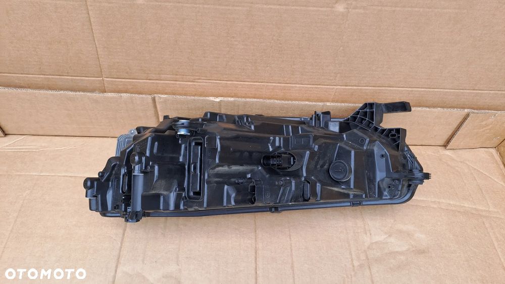 SKODA OCTAVIA 4 IV PRAWA LAMPA FULL LED 5E4941016 - 6