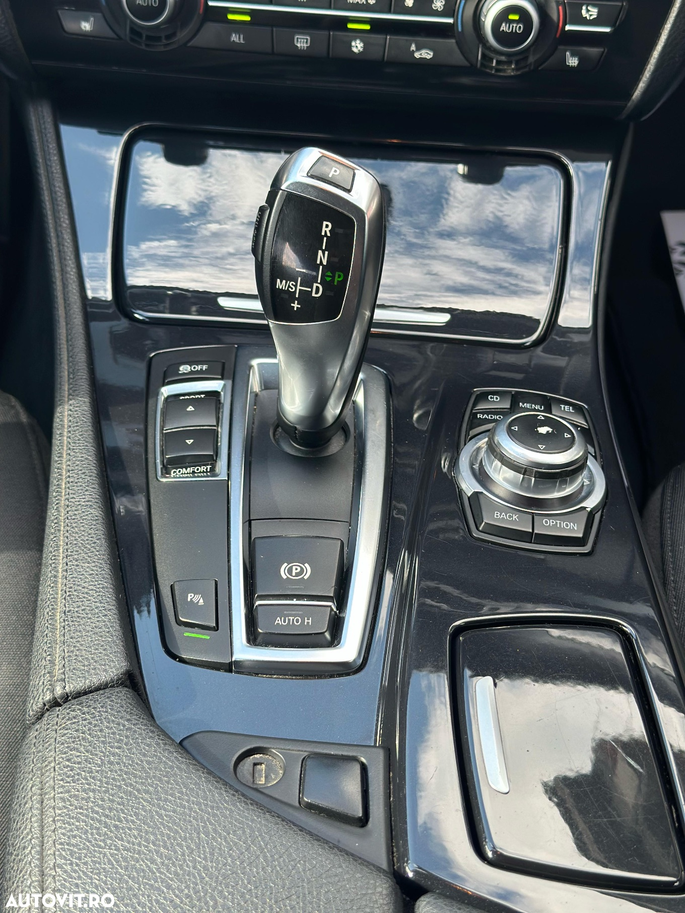 BMW Seria 5 520d Touring Aut. Modern Line - 17