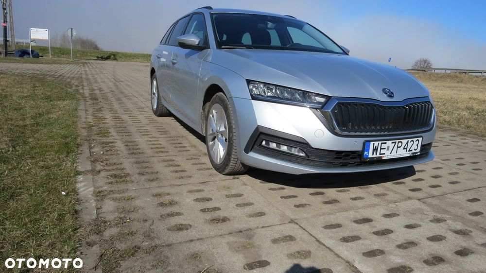 Skoda Octavia 2.0 TDI Ambition DSG - 9