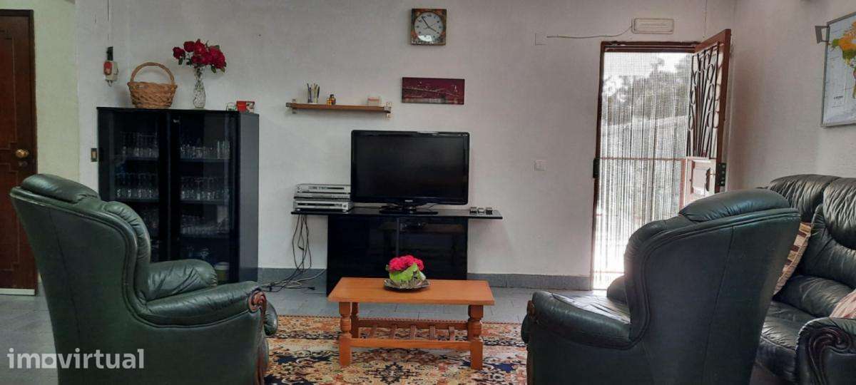 Quarto - localizado em Lisbon - Grande imagem: 3/13