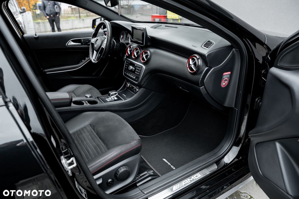 Mercedes-Benz Klasa A 45 AMG 4-Matic - 22