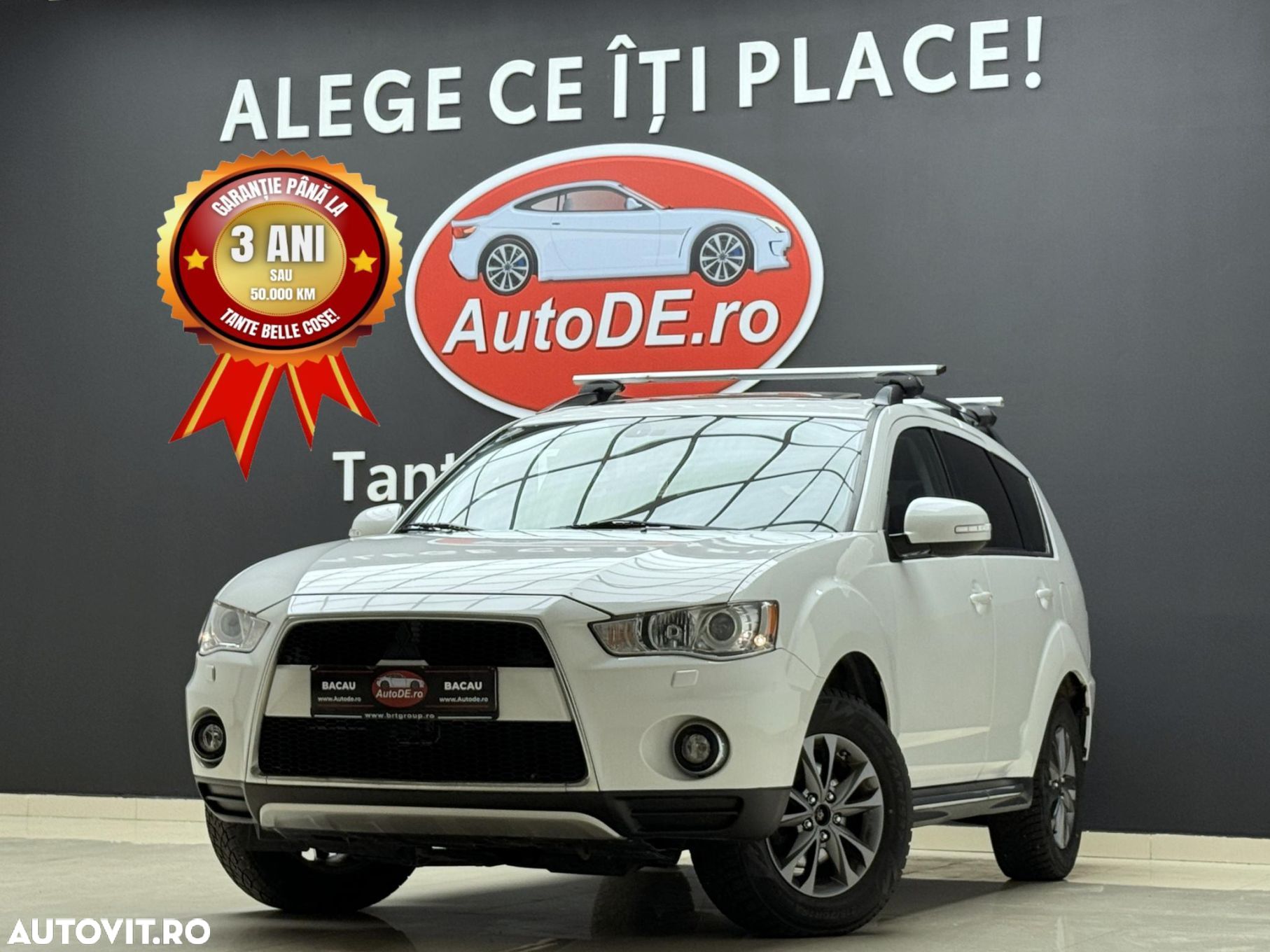 Mitsubishi Outlander - 1