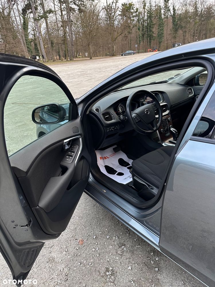 Volvo V40 T2 Geartronic Ocean Race - 11