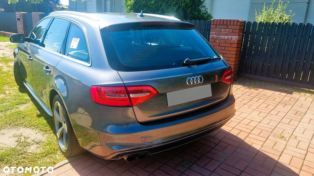 Audi A4 Avant - 6