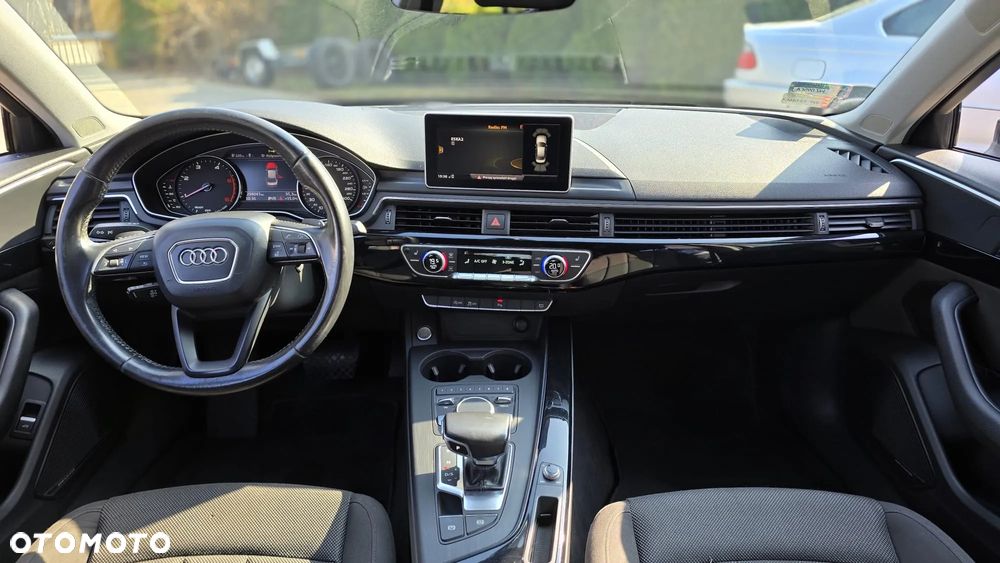 Audi A4 Limousine - 12