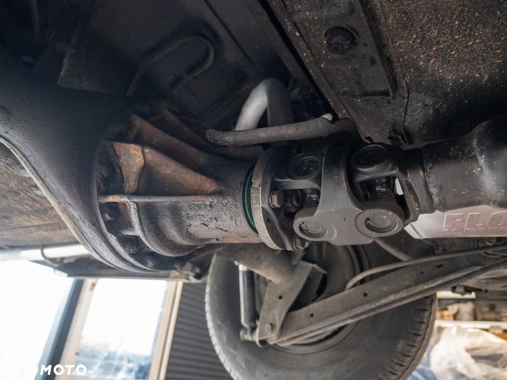 Cadillac Deville - 36