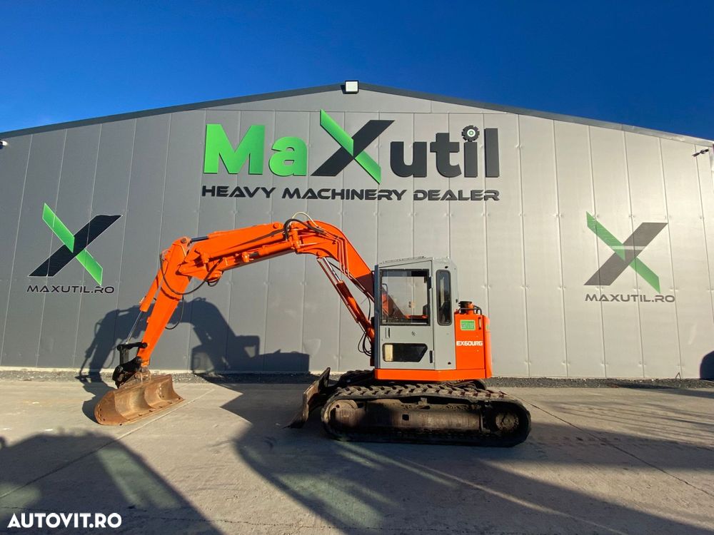 Hitachi EX60OURG Excavator - 1