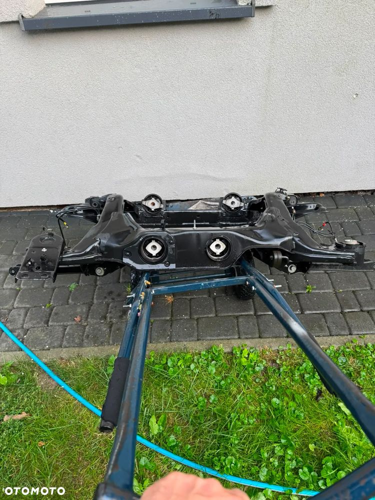 Volvo XC60 Rama pomocnicza SANKI TYLNIE 32268545 - 9