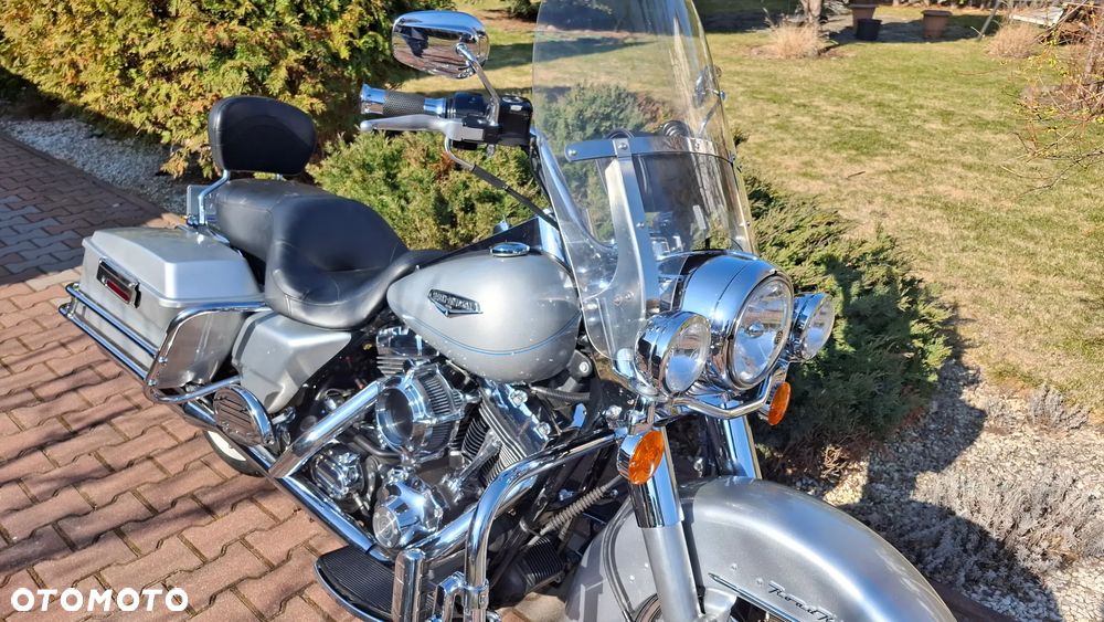 Harley-Davidson Touring Road King - 15