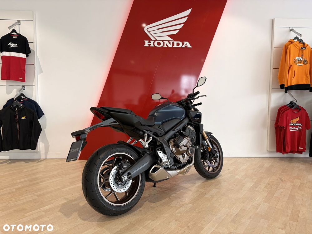 Honda CB - 4