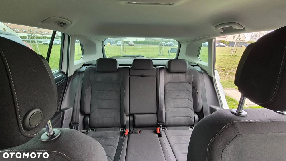 Volkswagen Tiguan - 25