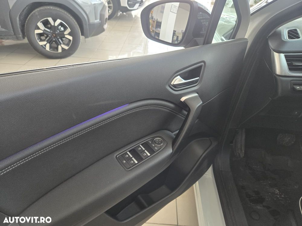 Renault Captur PHEV 160 Techno - 16