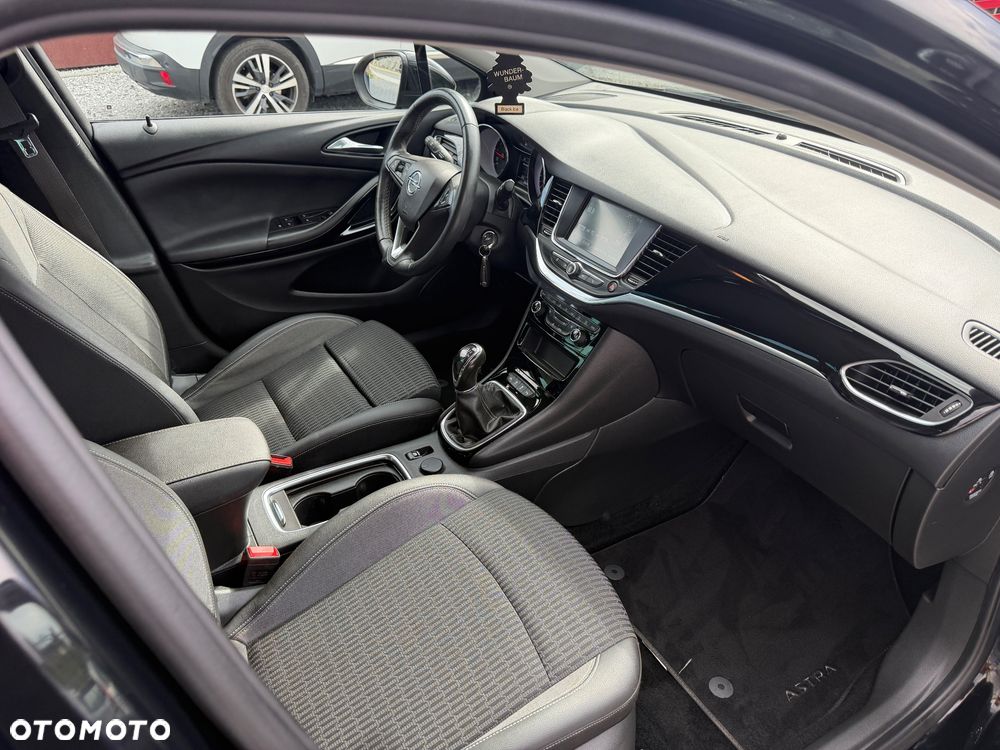 Opel Astra 1.2 Turbo Business Edition - 24