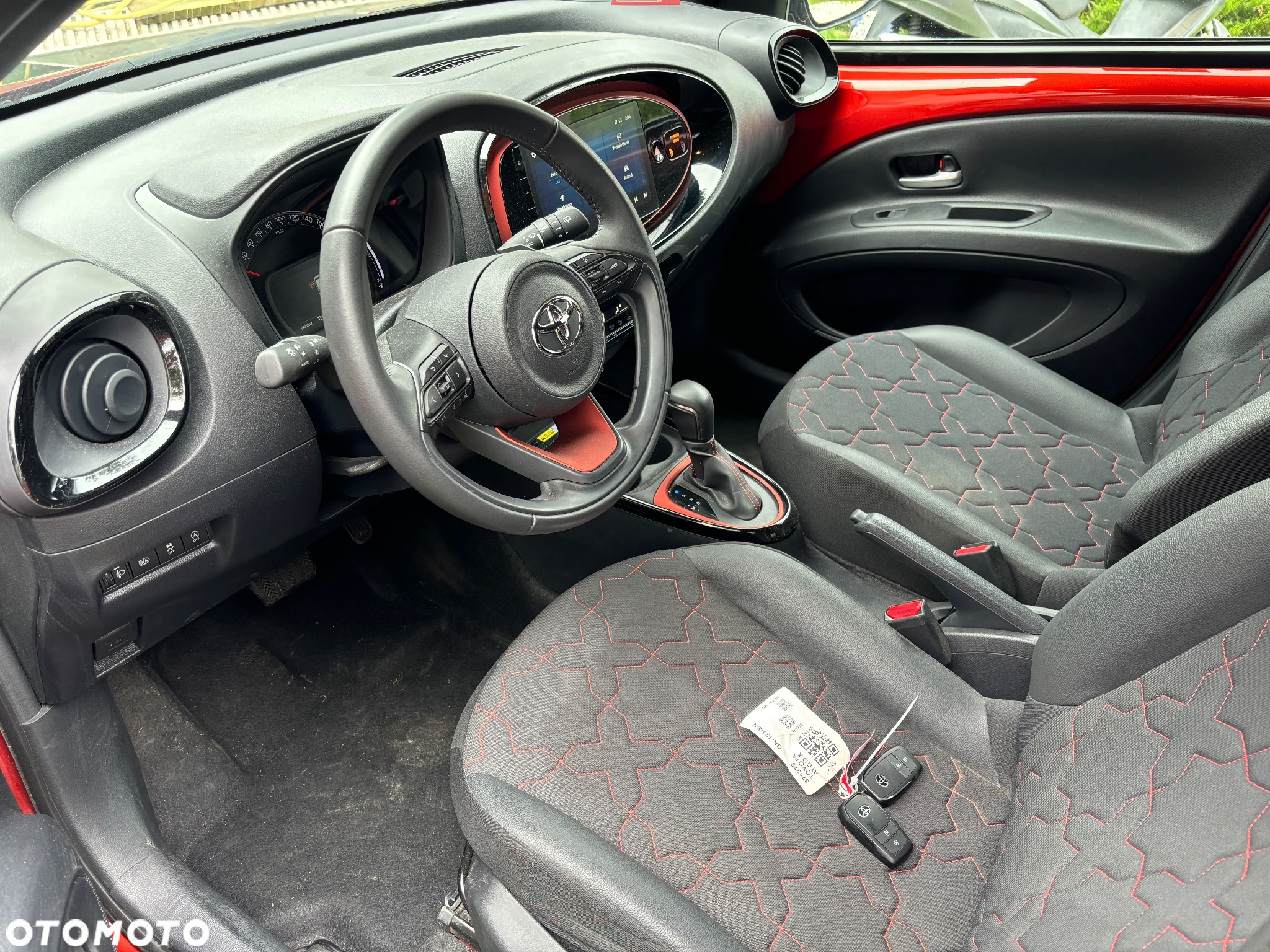 Toyota Aygo X 1.0 VVT-i Executive CVT - 16