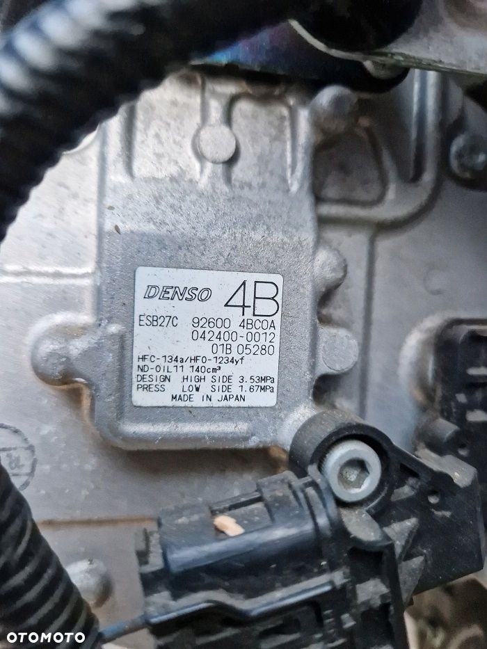 NISSAN LEAF II ZE1 EM57 KOMPRESOR POMPA SPRĘŻARKA KLIMATYZACJI DENSO 926004bc0a  , 92600 4bc0a , 042400-0012 - 4