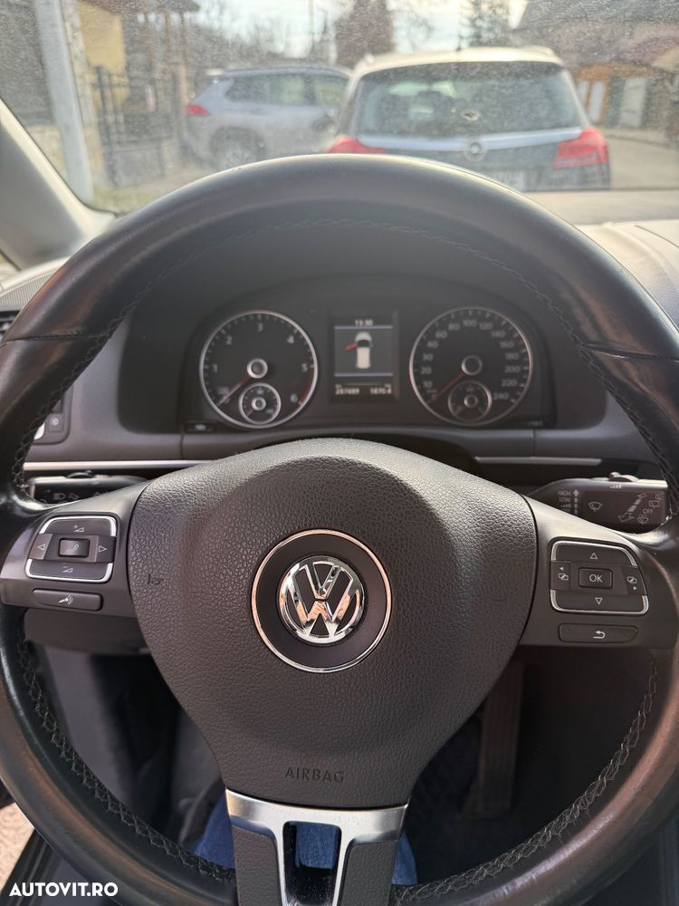 Volkswagen Touran 2.0TDI Highline - 10