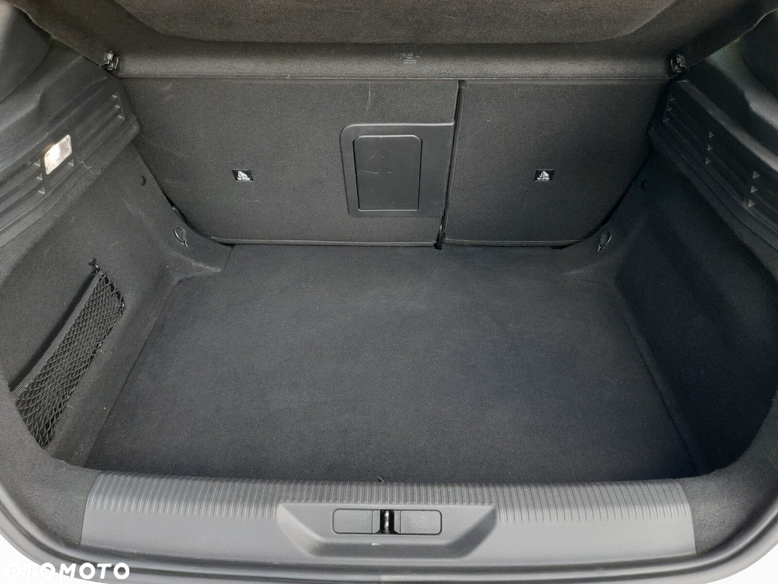 Peugeot 308 1.2 PureTech Allure Pack S&S EAT8 - 17