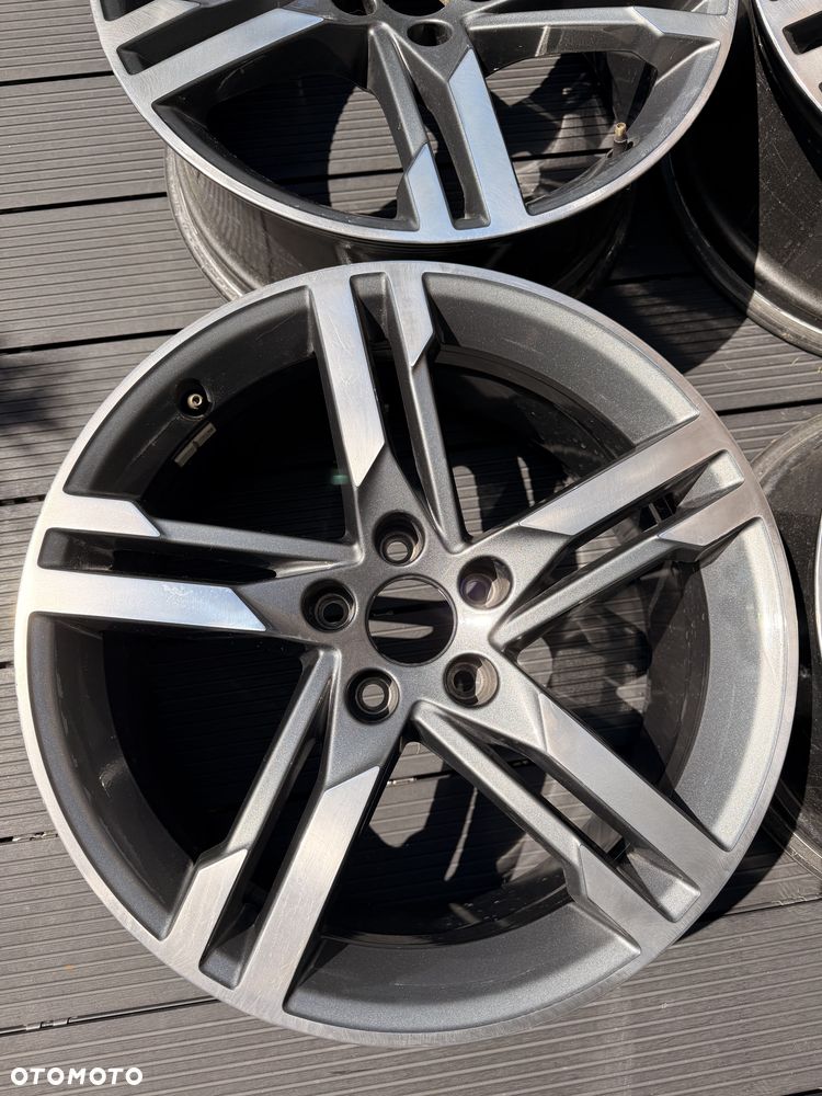 Audi A4 Limousine 40 TFSI S tronic S line - 31