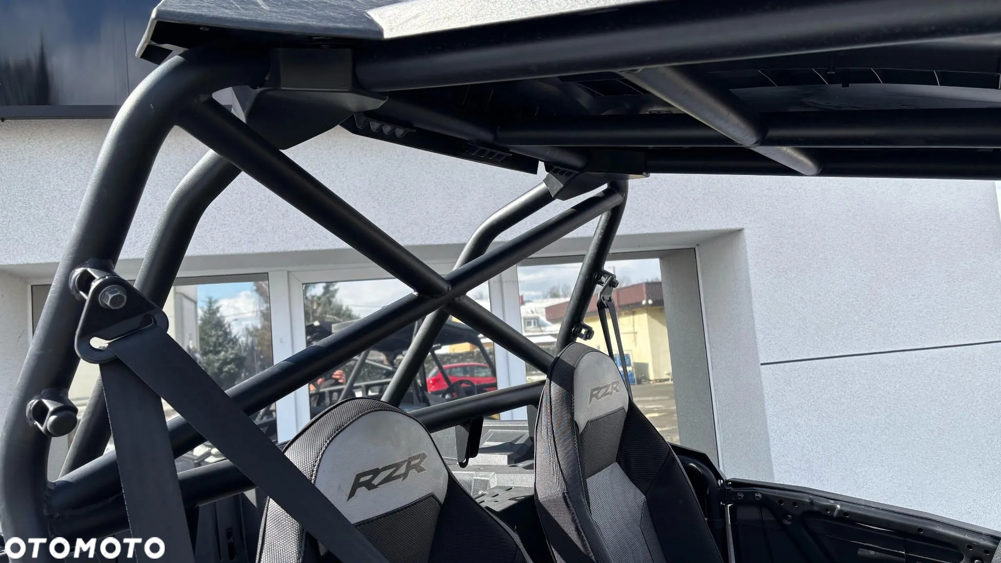 Polaris RZR - 24