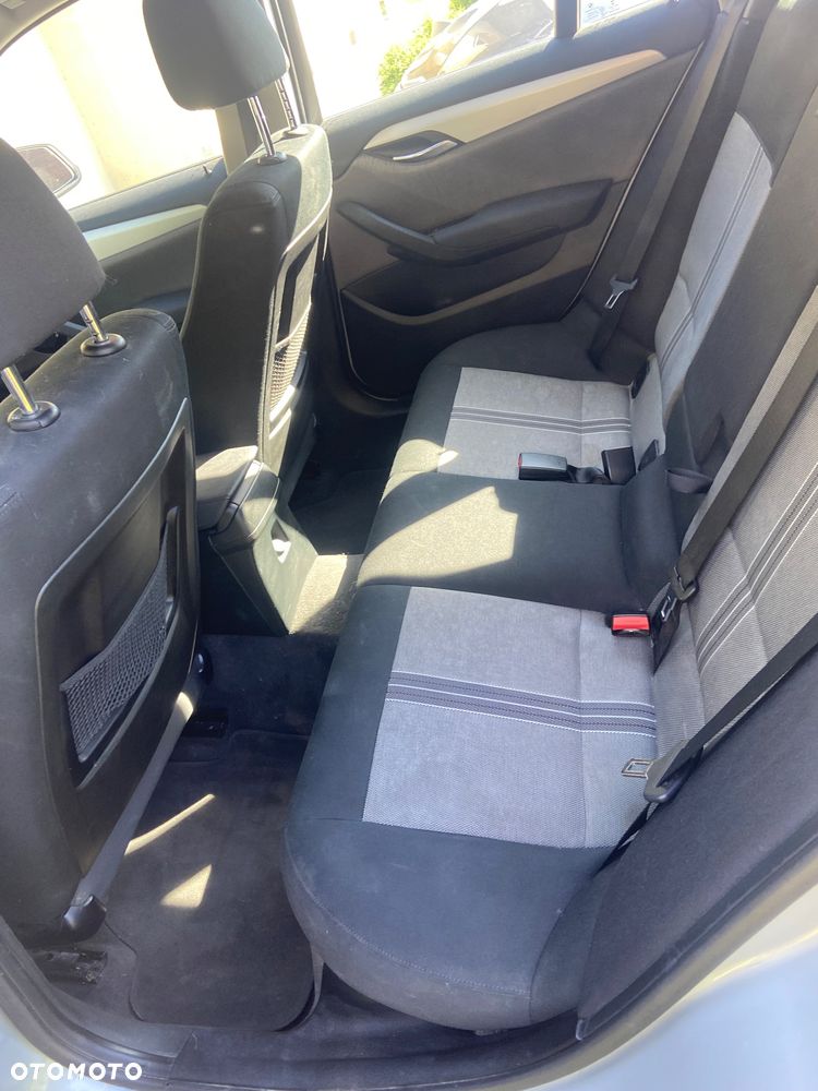 BMW X1 sDrive18d - 9