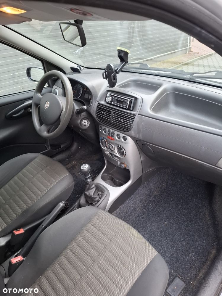 Fiat Punto - 6