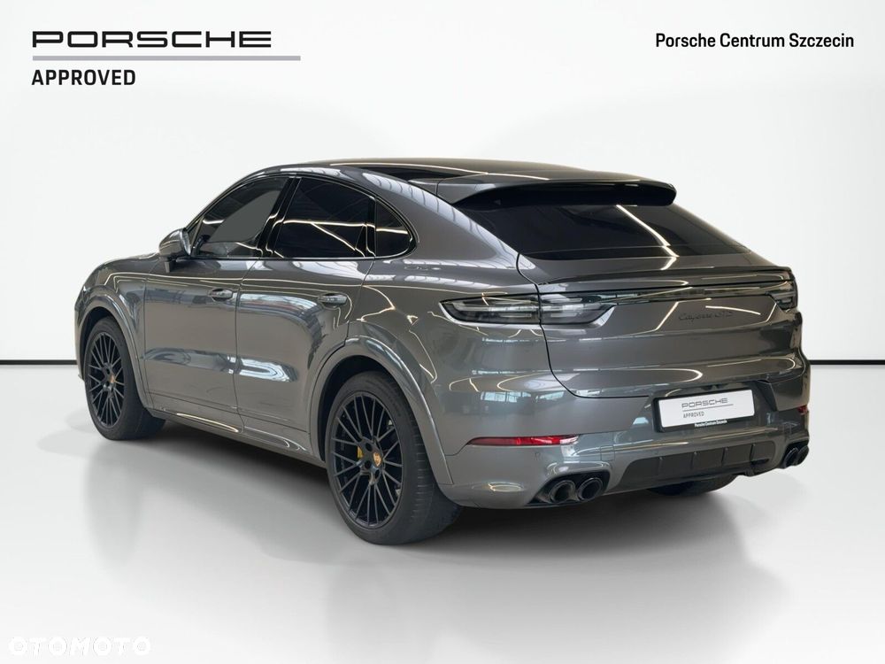 Porsche Cayenne - 4