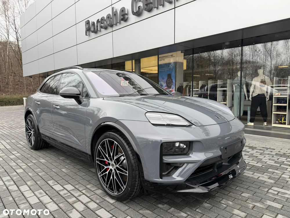 Porsche Macan - 10