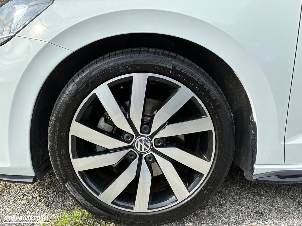 VW Touran 1.6 TDI R-Line - 19