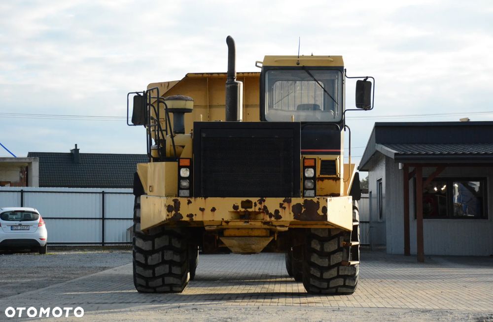 Caterpillar D400E / 1998r / 24190h / Opony 95% / Grzana paka - 5