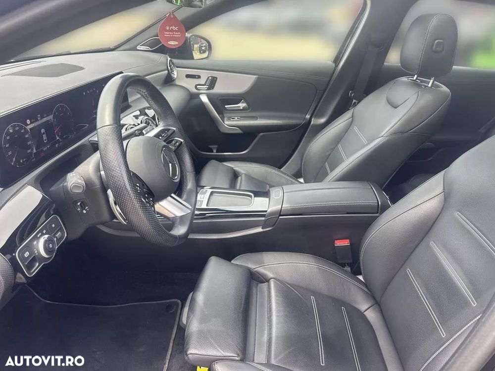 Mercedes-Benz A 220 Sedan 4Matic MHEV 8G-DCT - 13