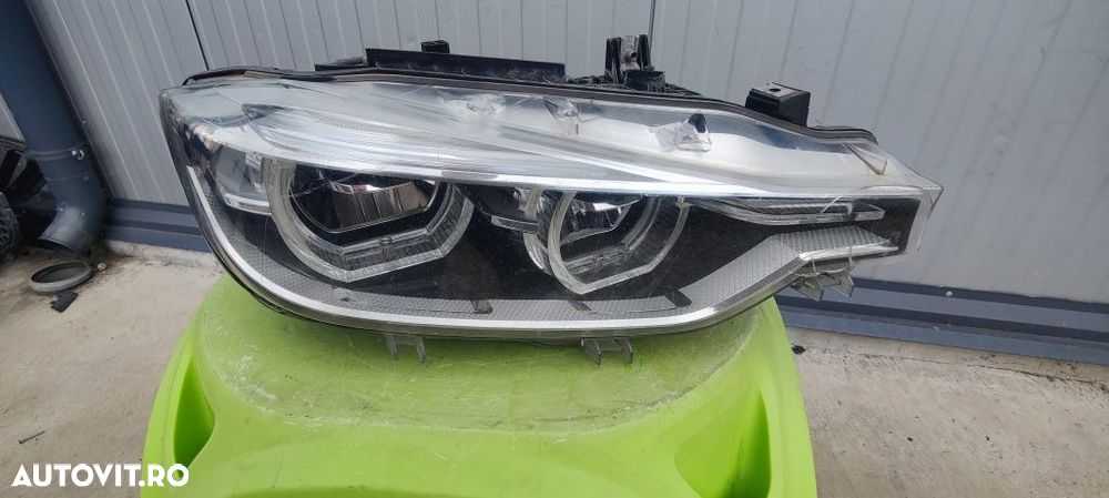 Far dreapta BMW seria 3 f30 full led facelift - 1