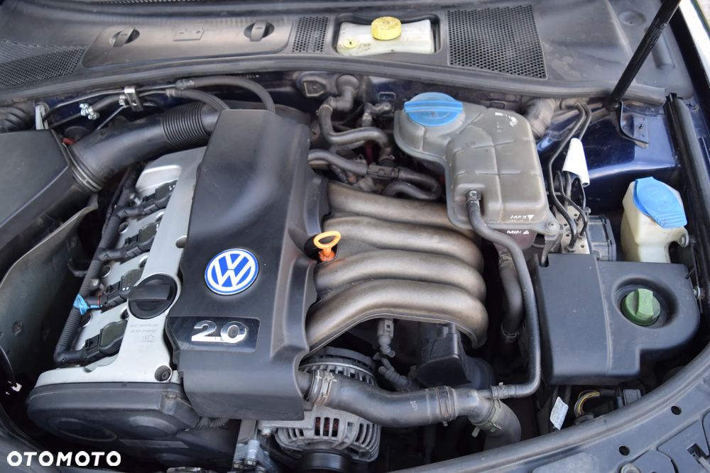 Volkswagen Passat 2.0 Comfortline - 32