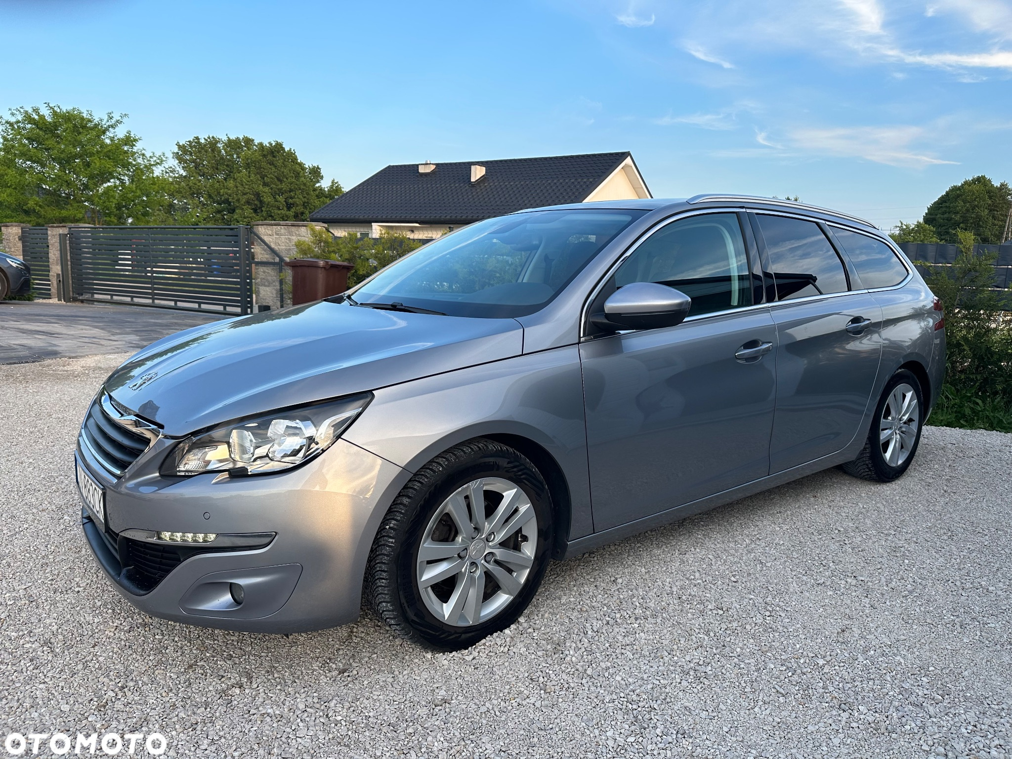 Peugeot 308 1.6 BlueHDi Allure S&S - 27