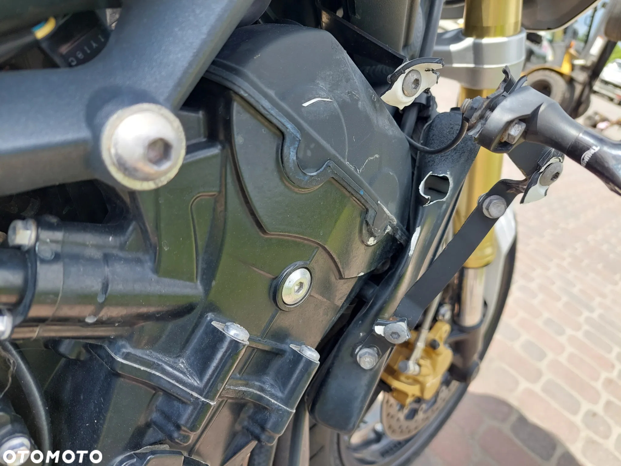 Triumph Street Triple - 12