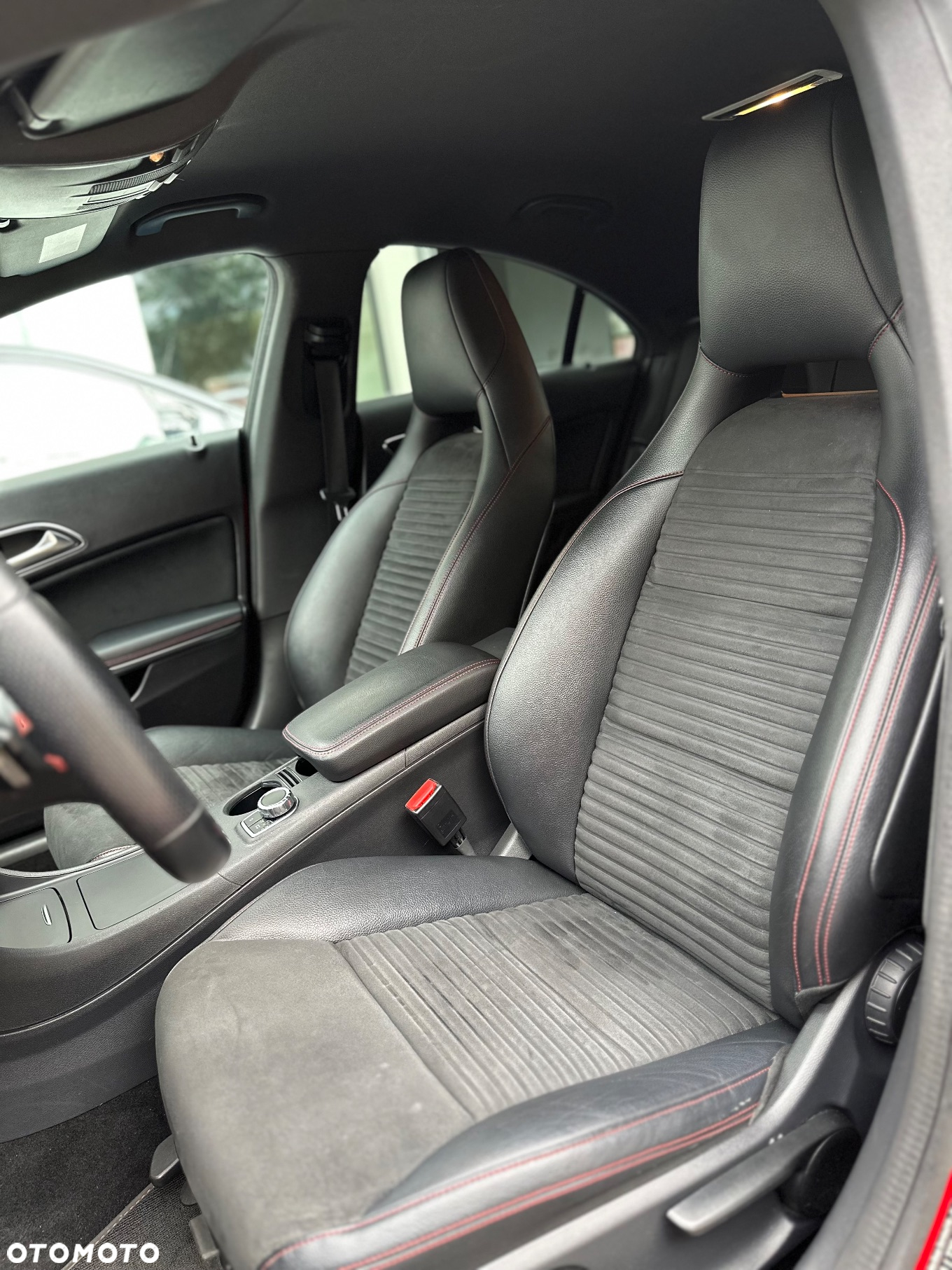 Mercedes-Benz CLA - 22