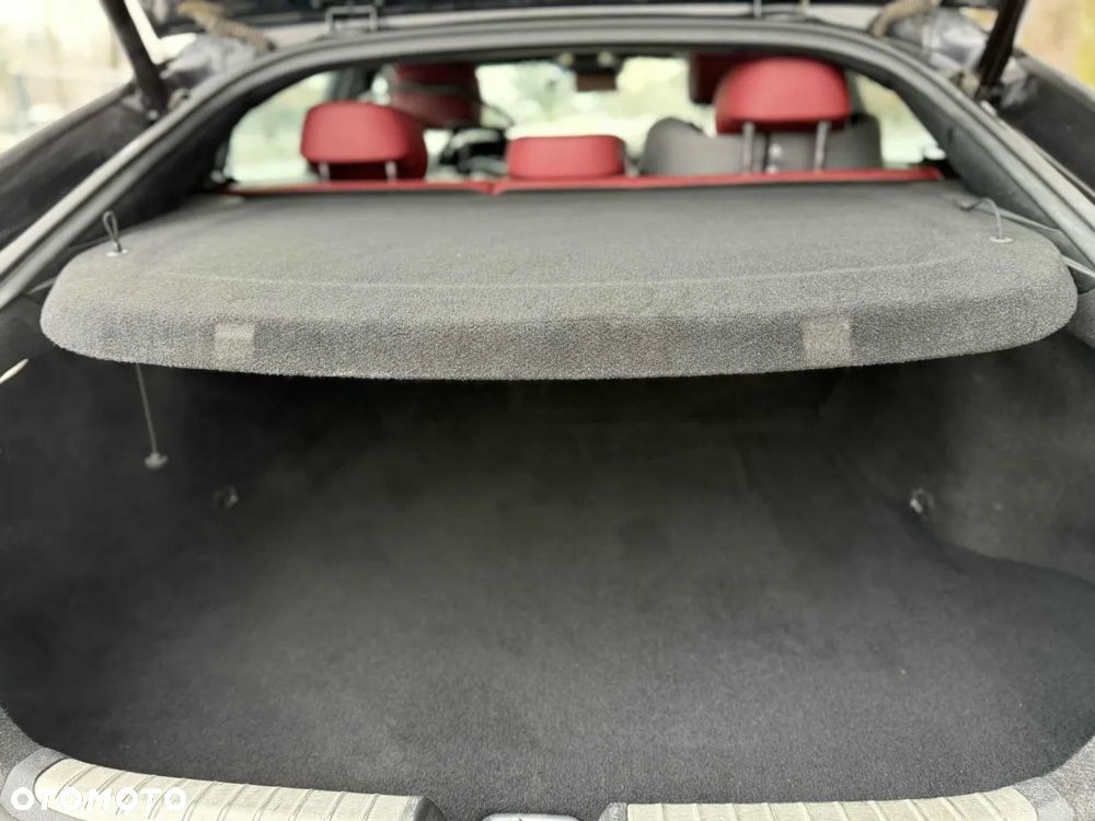 Kia Stinger 3.3 T-GDI V6 GT AWD - 12