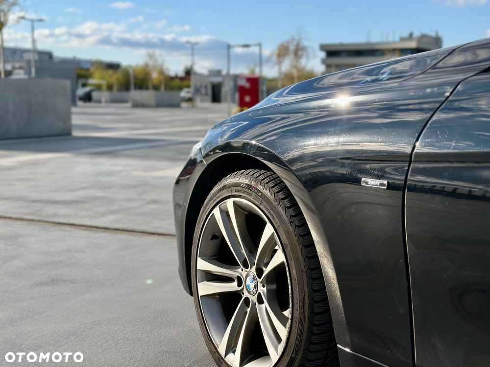 BMW Seria 3 320d DPF Edition Sport - 8