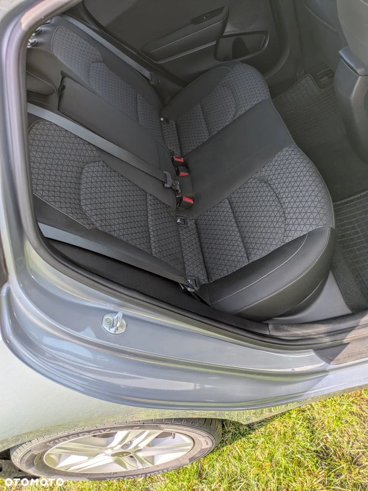 Kia Ceed 1.5 T-GDI M - 14