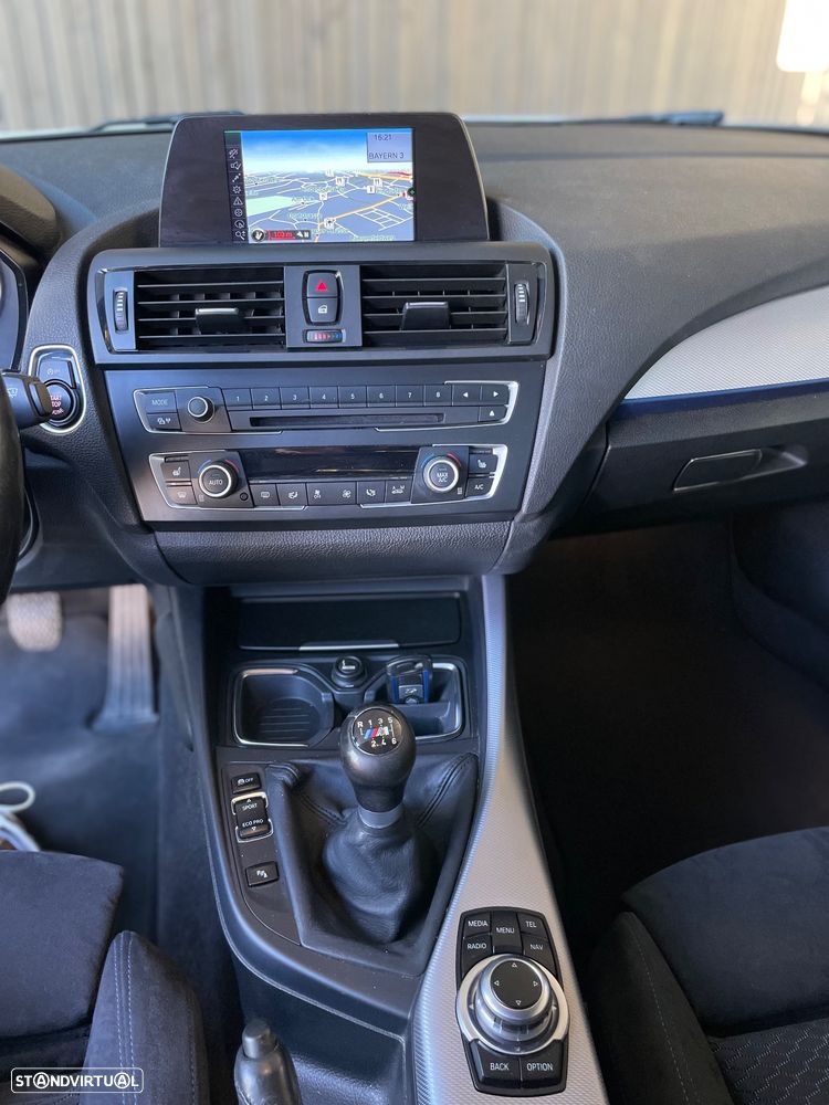 BMW 116 d Pack M - 21