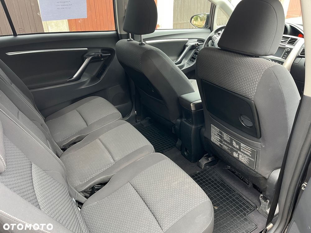 Toyota Verso - 9