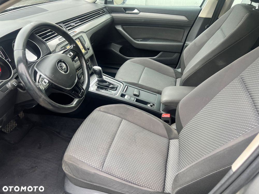 Volkswagen Passat 2.0 TDI BMT Comfortline DSG - 17