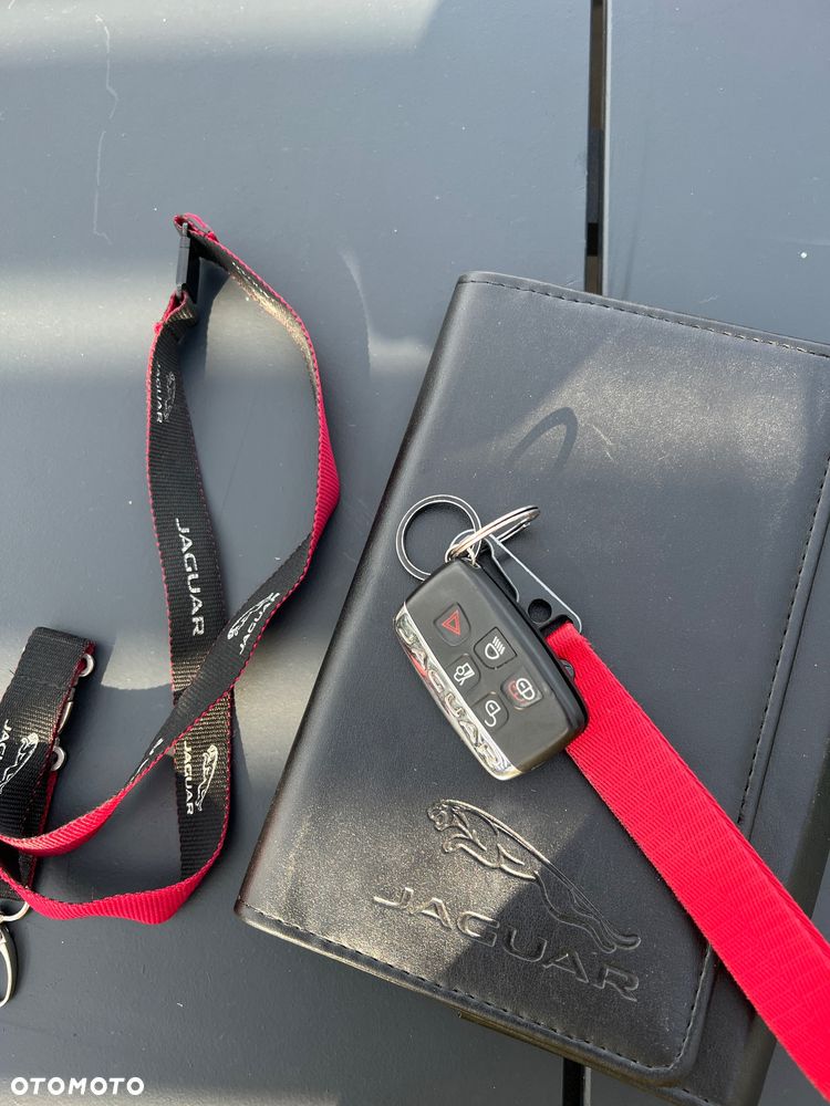 Jaguar XE 2.0 D Prestige - 39